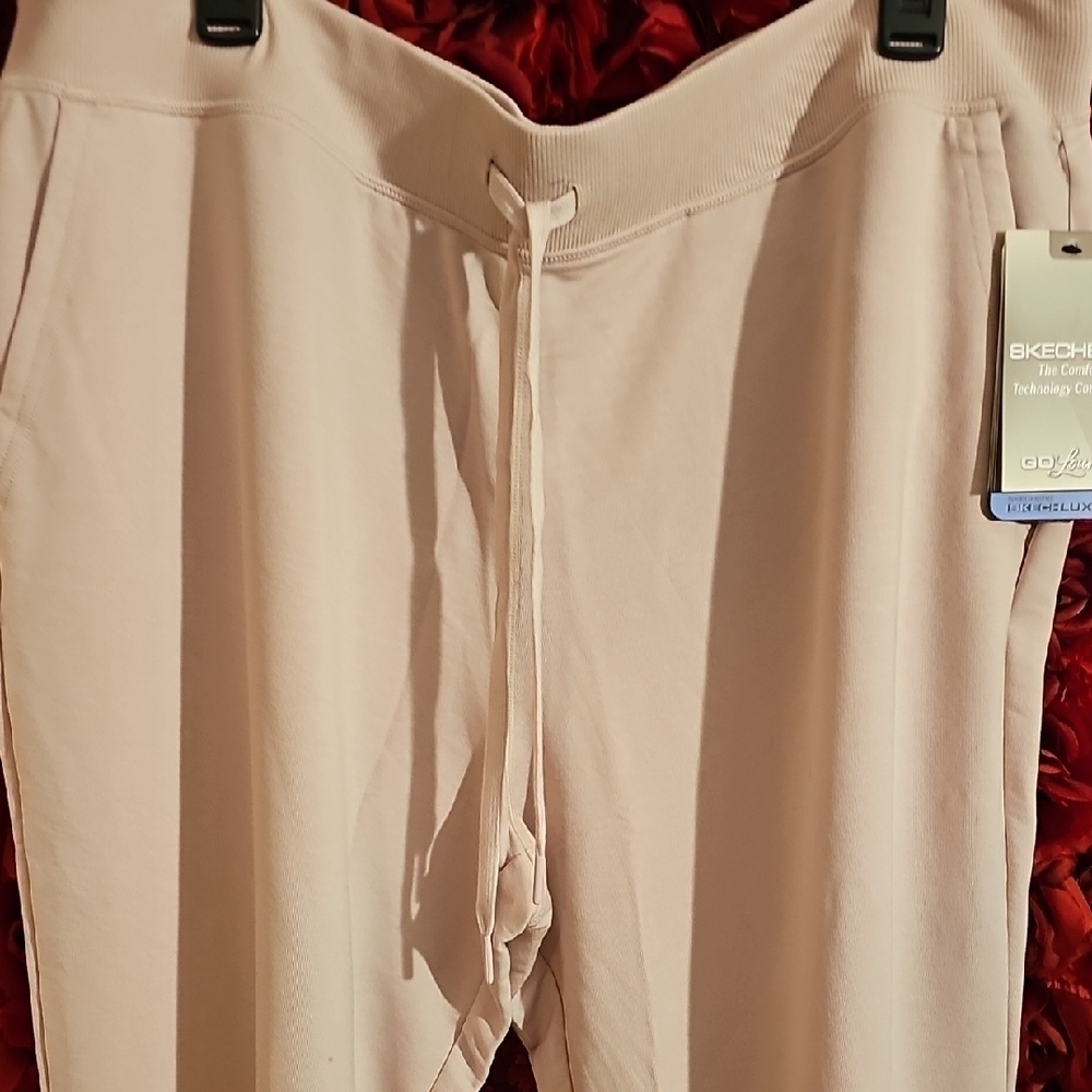 Skechers NWT Womens Light Pink Joggers Size 2XL